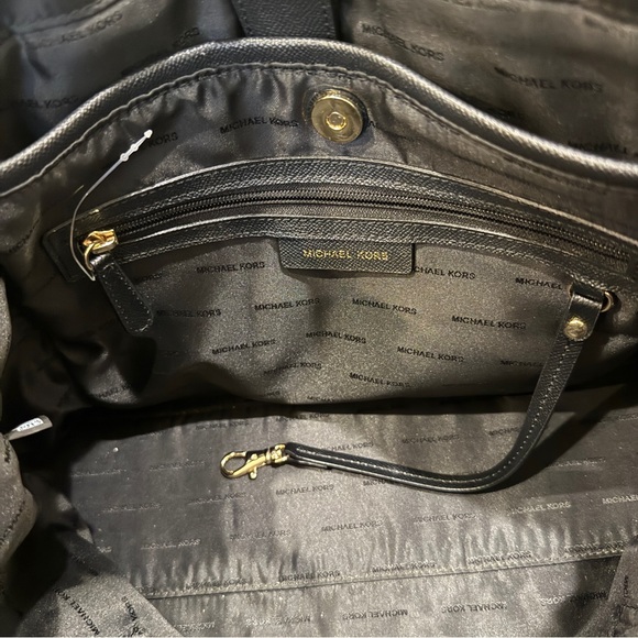 Michael Kors Maddie Medium Black Crossgrain Leather Tote – Gently Used - Picture 8 of 14